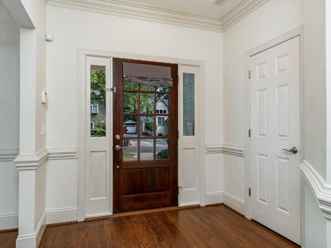 Photo - Super cute bungalow in Chantilly with rocking chair front porch!
