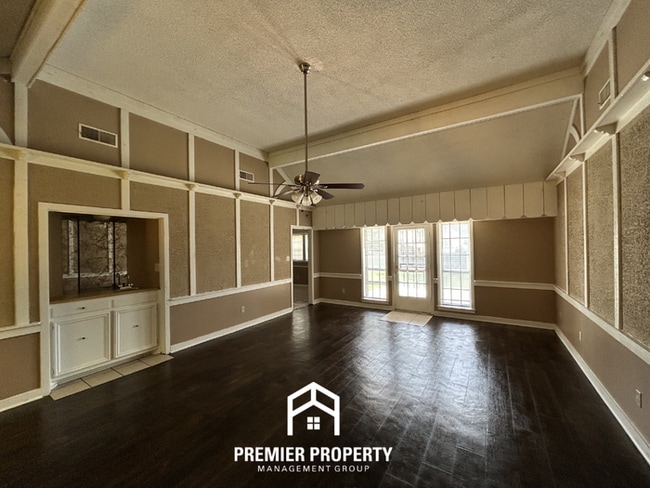 Photo - Beautiful 3BR/2BA Near Southwind | 1,681 Sq Ft, Vaulted Ceilings, Hardwood Floors & Garage