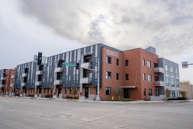 Photo - 400 SW 7th St Unit 103