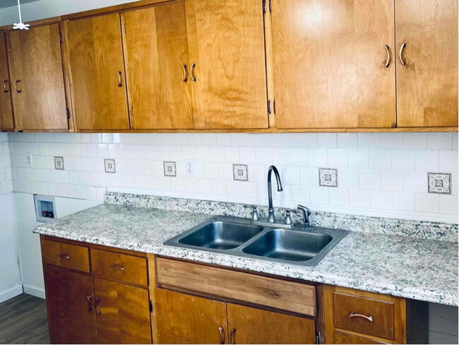 Photo - 1903 Wickham Way