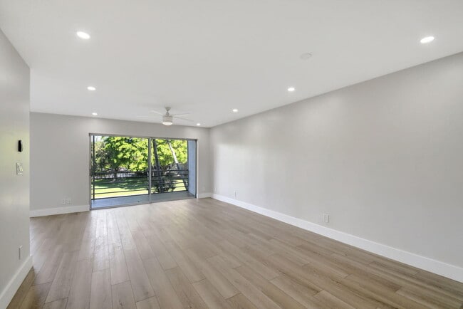 Photo - 300 Waterway Dr S Unit 208