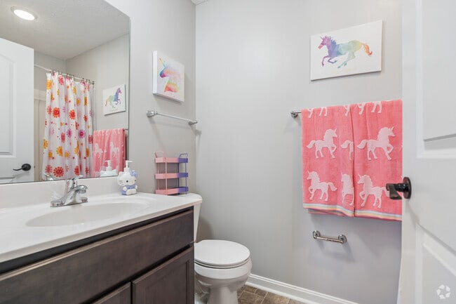 2BR, 2BA - 1,050SF - Second Bathroom
