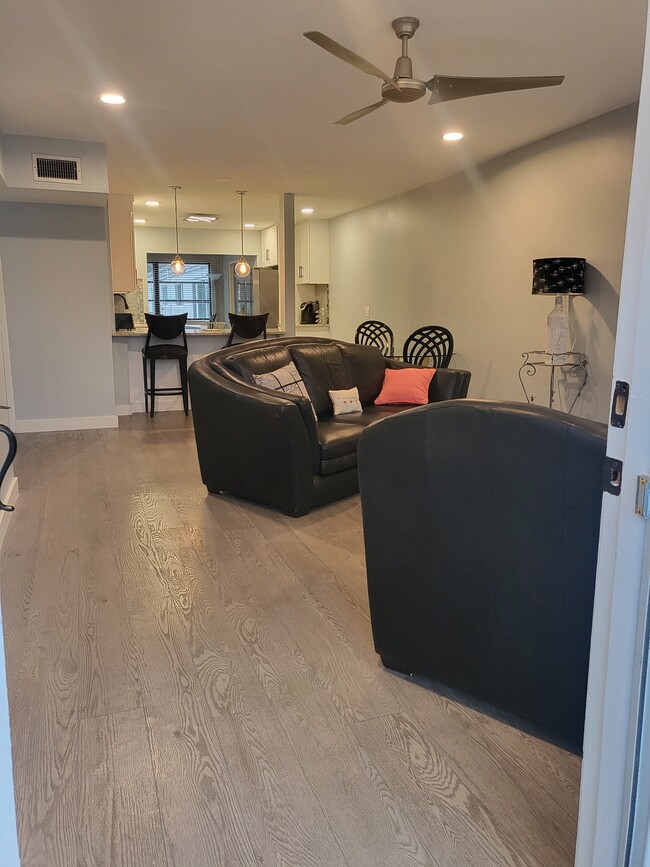 Photo - 2471 Sumatran Way Unit 51