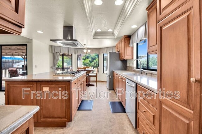 Photo - 749 Flagstone Ct