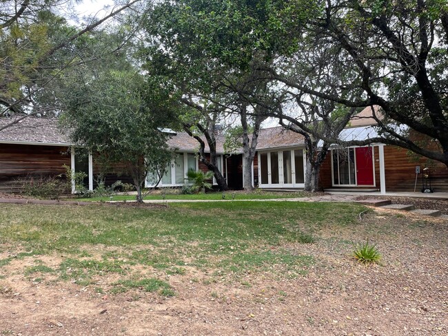 SARATOGA - Custom 3 Bedroom, 3 Bathroom on... - SARATOGA - Custom 3 Bedroom, 3 Bathroom on... House