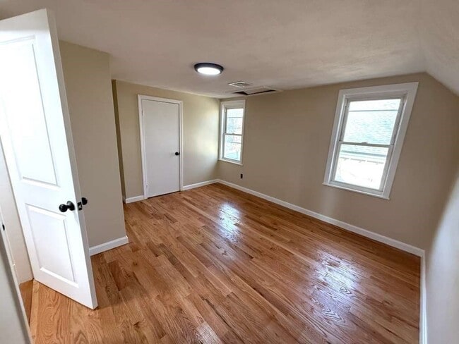 Photo - 194 Fells Ave