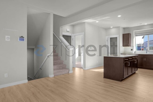 Photo - 1621 Seattle Hill Rd