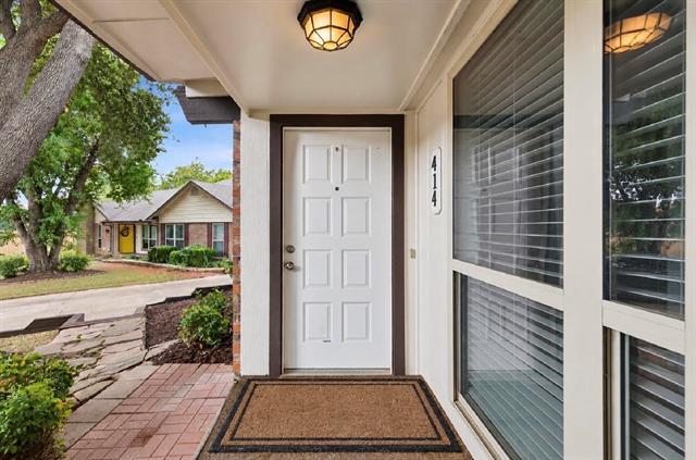 414 Bluegrass Ln