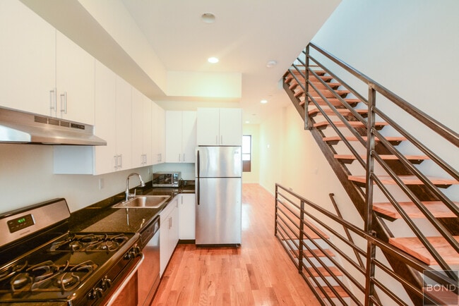 151 E 71st St Unit ev34