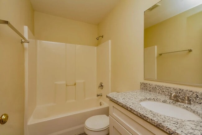 Building Photo - 10700 E 106th St