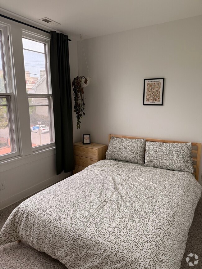 Building Photo - 303 W Freemason St Unit #4 Rental