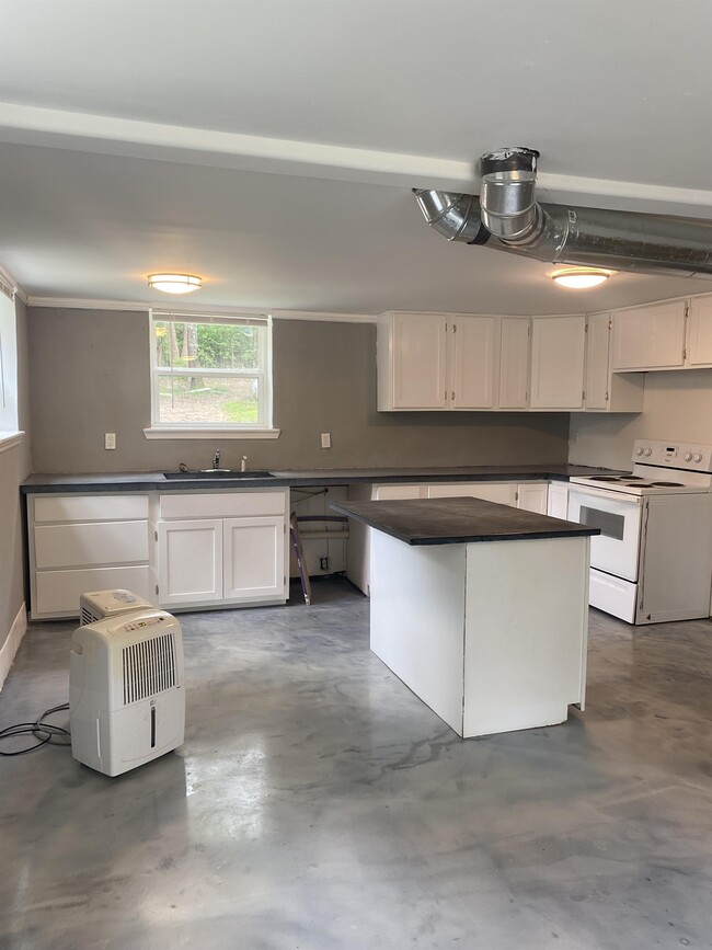 Photo - 14311 Veterans Memorial Hwy