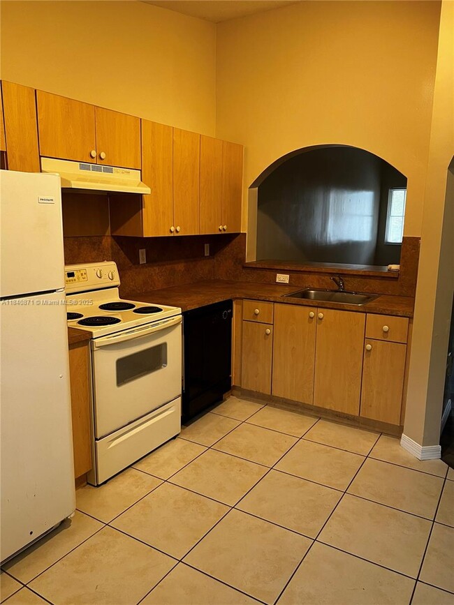 Photo - 2911 SE 13th Ave Unit 204-49
