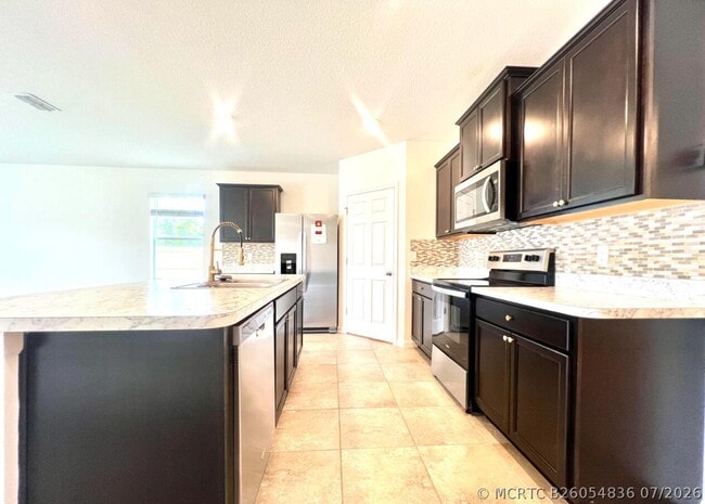 Photo - 341 SW Ridgecrest Dr