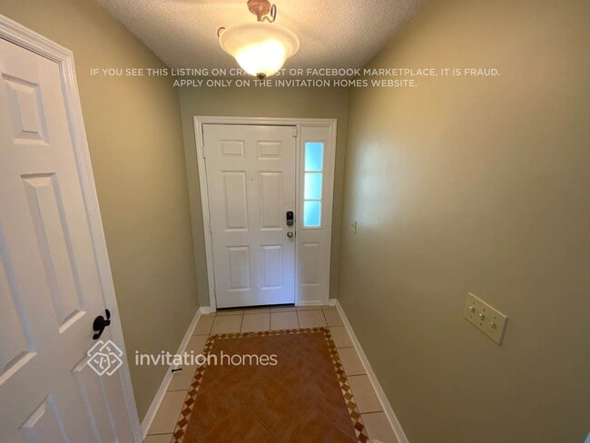 Photo - 1810 Farm Way