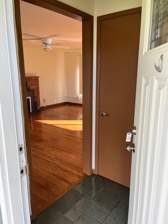 Photo - ***PENDING APPLICATION***Close to Schools and Shopping