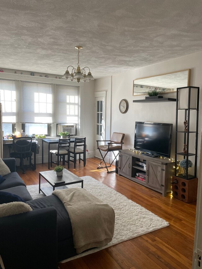 Building Photo - 1754 Commonwealth Avenue Unit 6