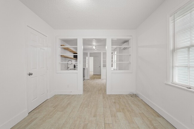 Photo - 1415 Church St