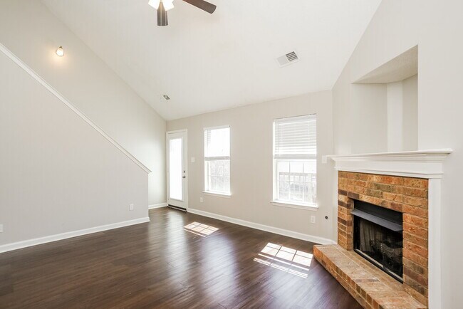 Photo - 10115 Cross Valley Dr