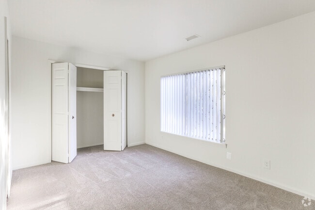 1 BR, 1 BA - 625 SF