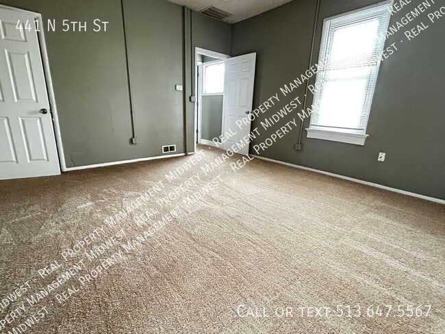 Photo - 441 N 5th St