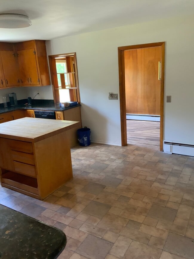 Photo - 106 Tripp Hollow Rd