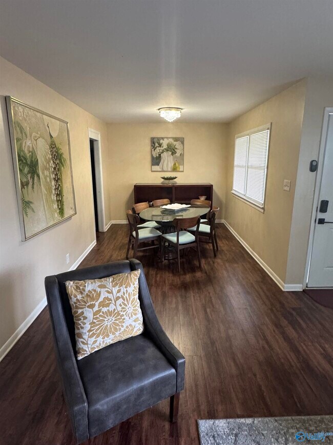 Photo - 3014 Winchester Rd NW