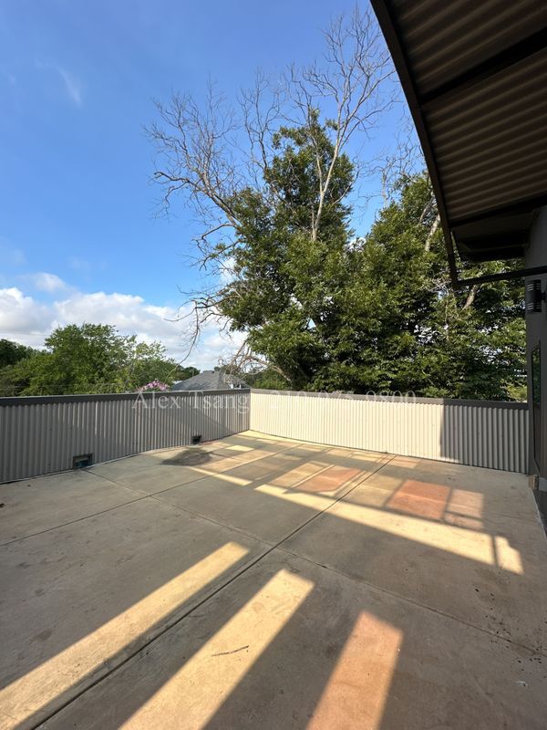 Photo - 811 Montana St