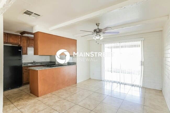 3 Bedroom Pet-Friendly Home in Phoenix, AZ with Main Street Renewal