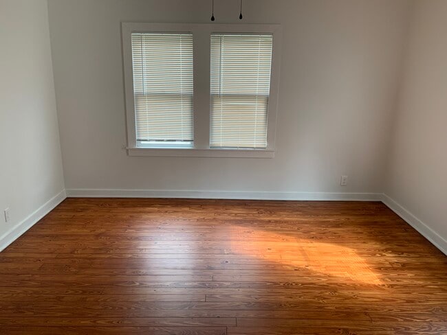 Photo - 1104 E 26th St Unidad A