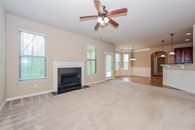 Photo - 9105 Overlook Dr