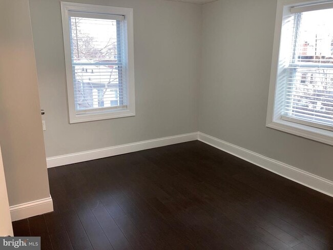 Photo - 2225 W Thompson St Unidad B