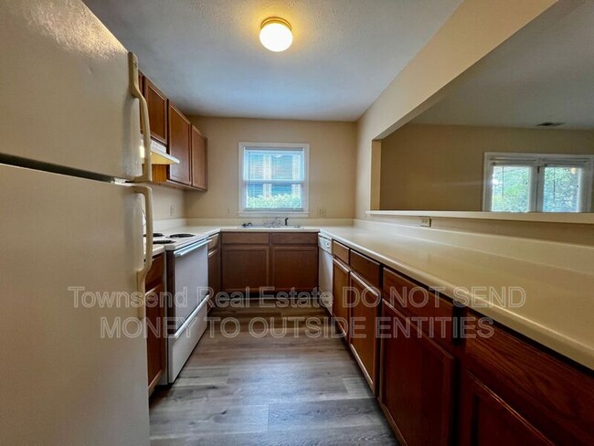 Photo - 1027 Ancestry Dr