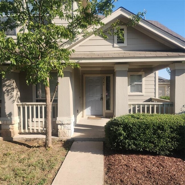 Building Photo - 2341 Bluffstone Dr Rental