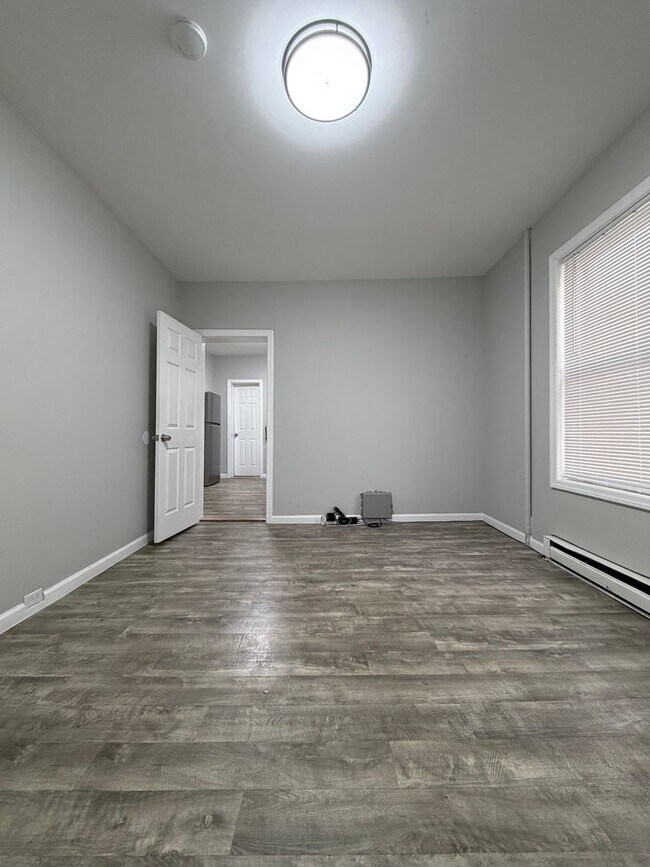 Photo - Somerset Apartments