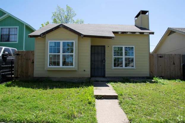 Building Photo - 10356 Chelmsford Dr Rental