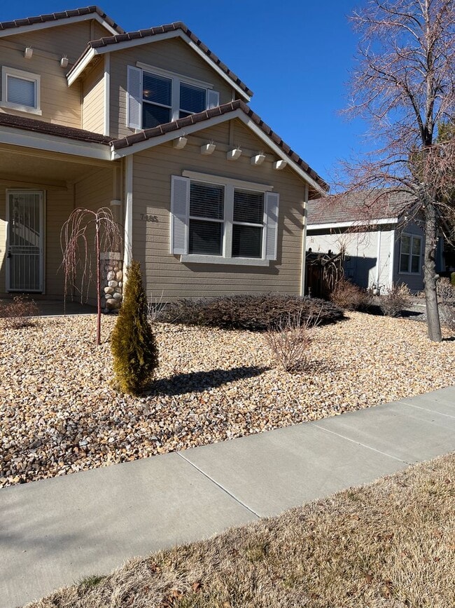 7485 Lorna Ln