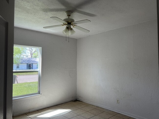 Photo - 1509 White Ave