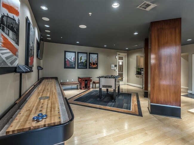 Photo - The Circle at Hermann Park Apartments