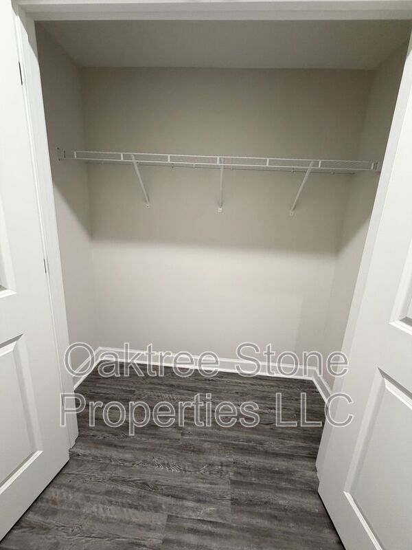 Photo - 1985 North St NW