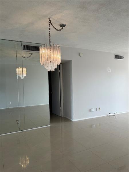 Photo - 3300 N Palm Aire Dr Unidad 808