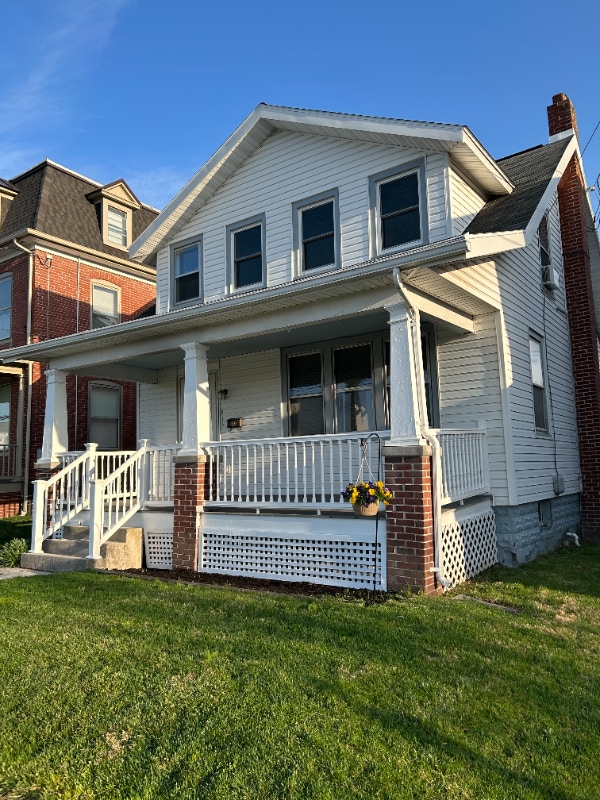 Photo - 318 E Middle St