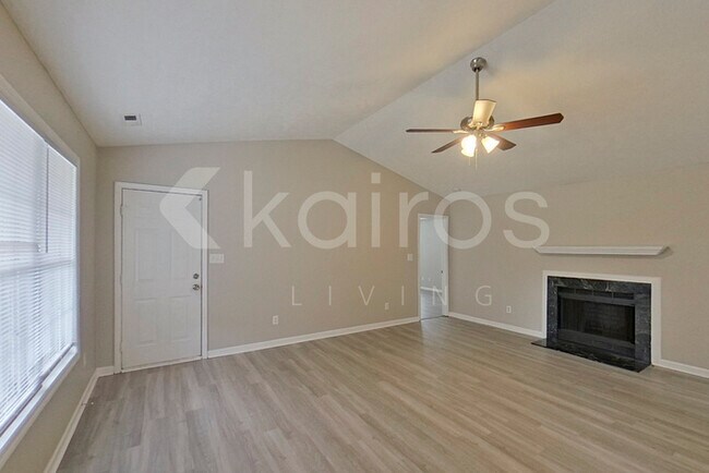 Photo - 150 Chapel Hill Dr