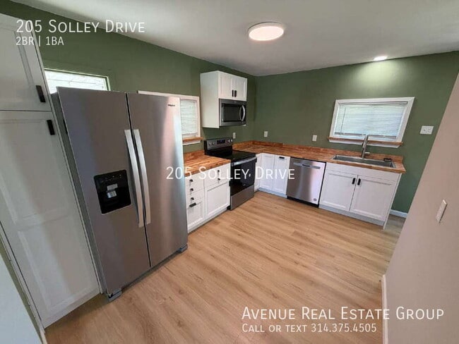 Photo - 205 Solley Dr