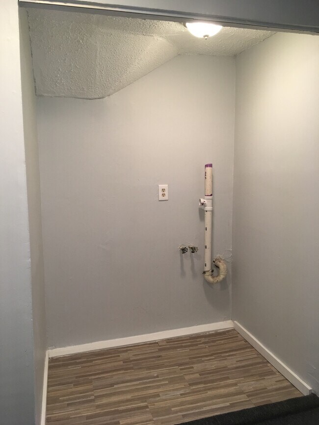 Photo - 70 Admiral St Unit 3