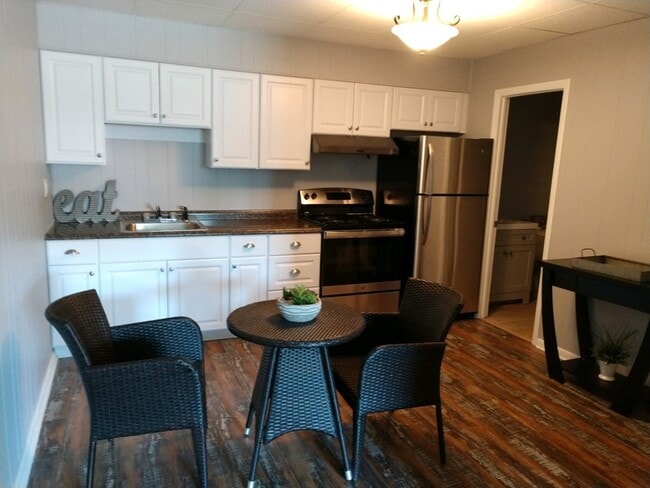 3317 Franklin Ave Unit 12