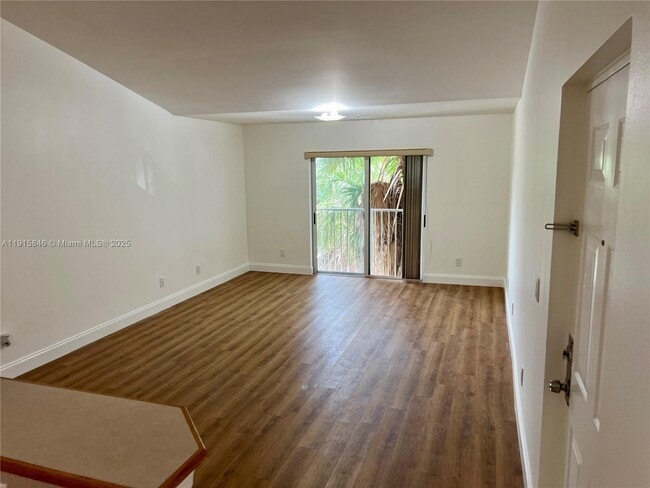 Photo - 9905 Westwood Dr Unit 32-3