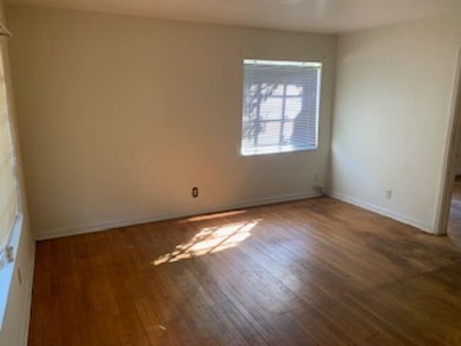 Photo - 3/2 Spacious Backyard