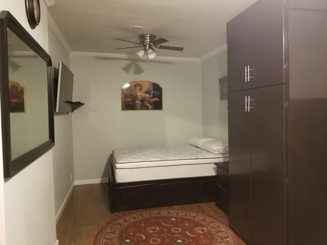 Photo - 3104 E Hillside Dr Unit Studio Apt