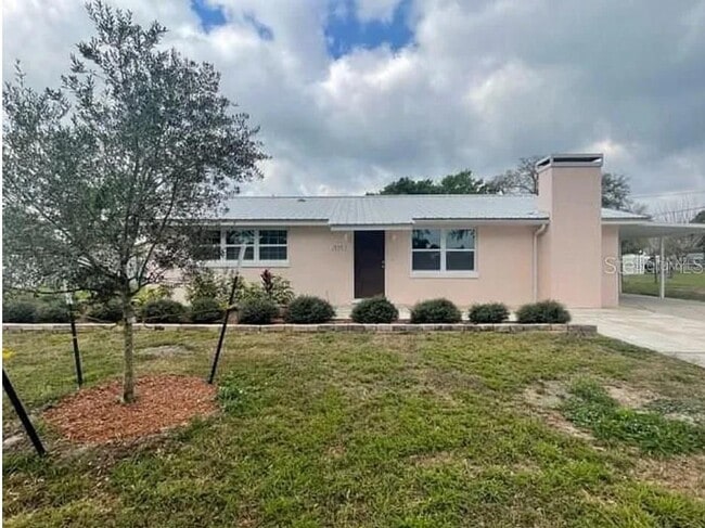 Building Photo - 1305 Carr Dr